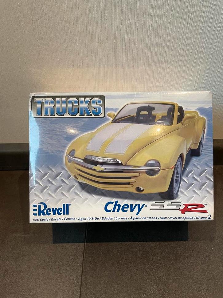 Revell Chevy SSR Truck Modelbouwdoos, Hobby en Vrije tijd, Modelbouw | Auto's en Voertuigen, Nieuw, Truck, 1:32 tot 1:50, Revell