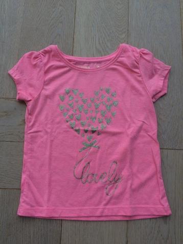 Leuk shirtje "lovely" met gouden hartjes mt 104 beschikbaar voor biedingen