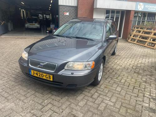 Volvo V70 2.4 140PK AUT 2005 Grijs, Auto's, Volvo, Bedrijf, V70, ABS, Airbags, Airconditioning, Alarm, Boordcomputer, Centrale vergrendeling