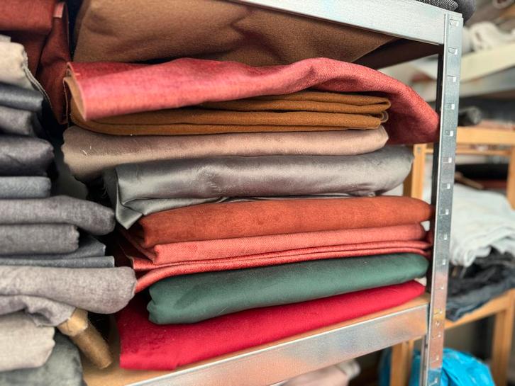 Grote partij lappen stof voor hobby projecten, Hobby en Vrije tijd, Stoffen en Lappen, Gebruikt, Overige materialen, 30 tot 120 cm