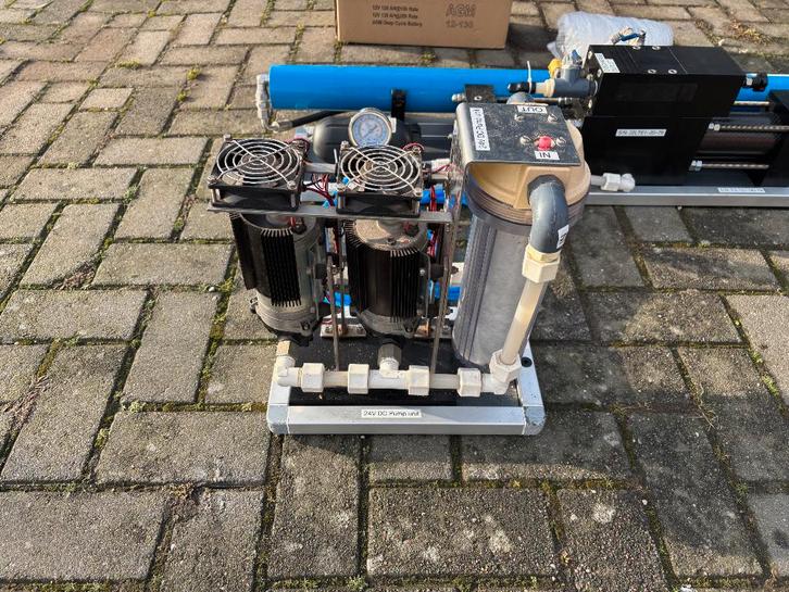 Te Koop watermaker Schenker Smart 60, Watersport en Boten, Bootonderdelen, Zo goed als nieuw, Motor en Techniek, Zeilboot of Motorboot