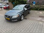 Volvo V70 2.0 T R-Design AUT 2011 Grijs trekhaak, 1800 kg, Zwart, 4 cilinders, Stationwagon