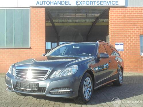Mercedes-Benz E-Klasse E 200 T CGI Avantgarde 135kw, Navi, L, Auto diversen, Schadeauto's, Mercedes-Benz, Handgeschakeld, Benzine