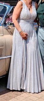 Mooie galajurk, Ophalen of Verzenden, Zo goed als nieuw