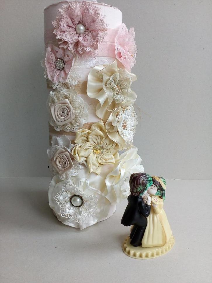 Vintage Corsages/taarttopper. Feestkleding .Pr/p/stuk, Antiek en Kunst, Curiosa en Brocante, Ophalen of Verzenden