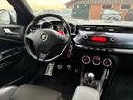 Alfa Romeo Giulietta 1.4 T Distinctive | Xenon + Leder + Cli, Voorwielaandrijving, Euro 5, Gebruikt, Zwart