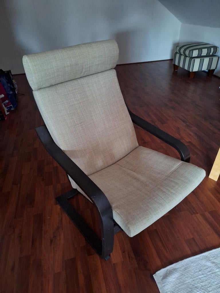 2 Poäng stoelen, grijs en rood+vb, Ophalen, Gebruikt, Rood, Vijf, Zes of meer stoelen