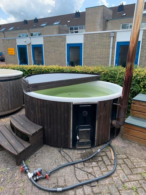 Hottub gebruikt skargards / interne kachel / bezorging, Tuin en Terras, Zwembad-toebehoren, Zo goed als nieuw, Filter, Ophalen