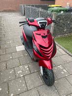Piaggio zip 4tak, Fietsen en Brommers, Scooters | Piaggio, Ophalen, Zip, Zo goed als nieuw, Benzine