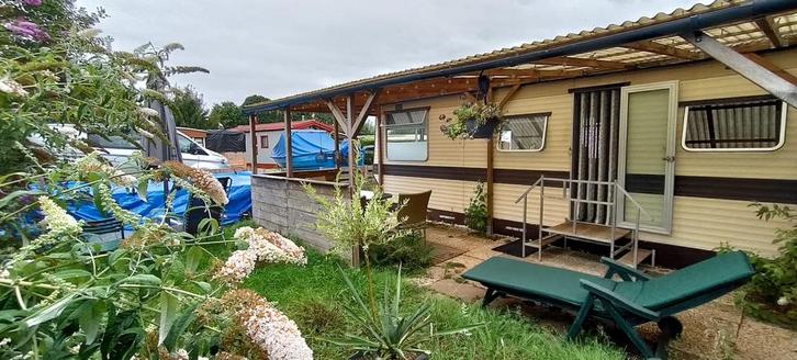 Stacaravan zeer compleet., Caravans en Kamperen, Caravans, Particulier, tot en met 6, 500 - 750 kg, Rondzit, Omvormbare zithoek