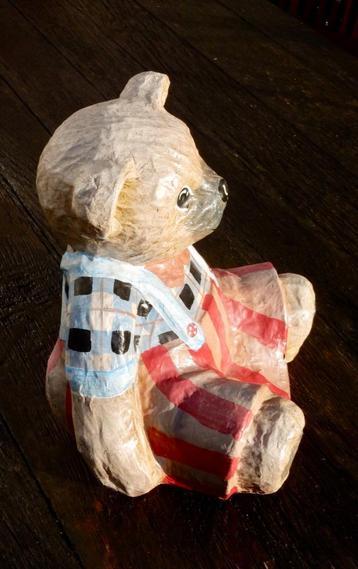 vintage Beertje van papier maché  beschikbaar voor biedingen
