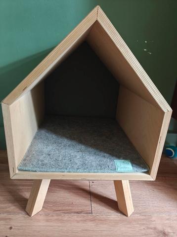Kattenfort kattenhuis  beschikbaar voor biedingen