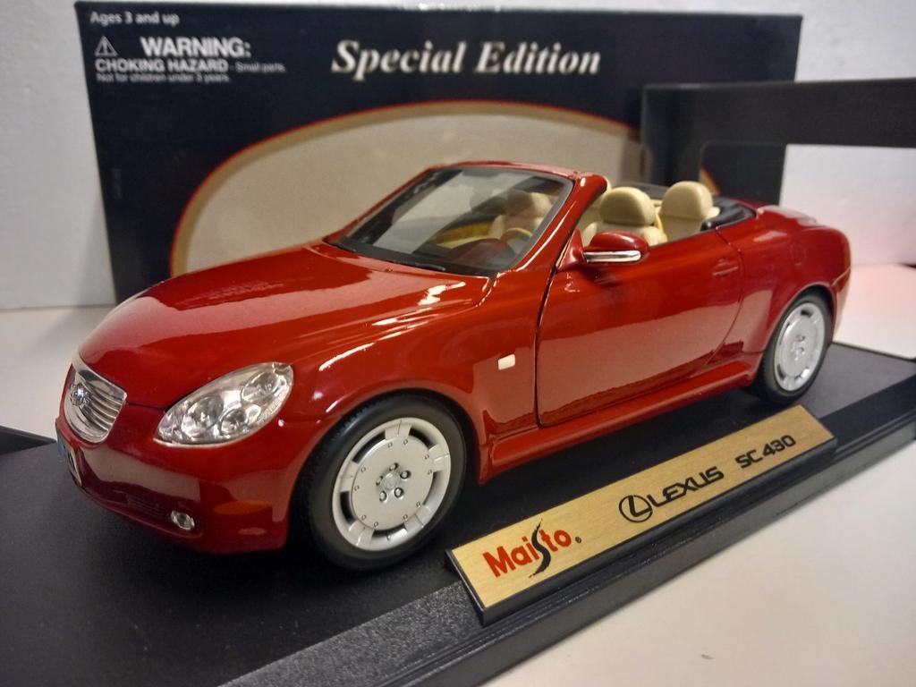 Lexus SC 430 Cabriolet wijnrood Maisto metal 1:18 KRD, Hobby en Vrije tijd, Modelauto's | 1:18, Ophalen of Verzenden, Zo goed als nieuw