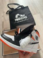 Nike Air Jordan 1 Retro High OG Electro Orange Maat EU44,5, Nieuw, Jordan 1, Ophalen of Verzenden, Sneakers of Gympen