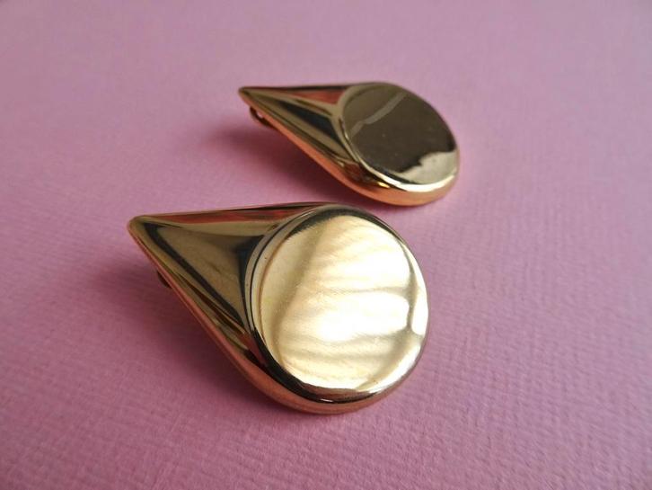 jwg Grote vintage 60s 80s druppel design oorbellen goud klr, Sieraden, Tassen en Uiterlijk, Antieke sieraden, Oorbellen, Overige materialen