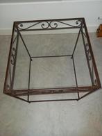 Bruin metalen tafeltje met glasplaat., Huis en Inrichting, Tafels | Bijzettafels, Minder dan 55 cm, Metaal of Aluminium, Vierkant