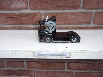 Tekno  Scania  4  serie  4 x 2  van  Across. beschikbaar voor biedingen