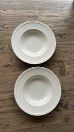 2 soepborden Wedgwood Windsor, Huis en Inrichting, Keuken | Servies, Ophalen of Verzenden, Zo goed als nieuw, Porselein, Wedgwood