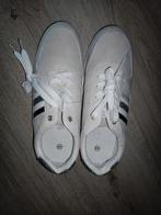 Lichte dames gympen/sportschoenen maat 40, Kleding | Dames, Ophalen of Verzenden, Zo goed als nieuw, Sneakers of Gympen