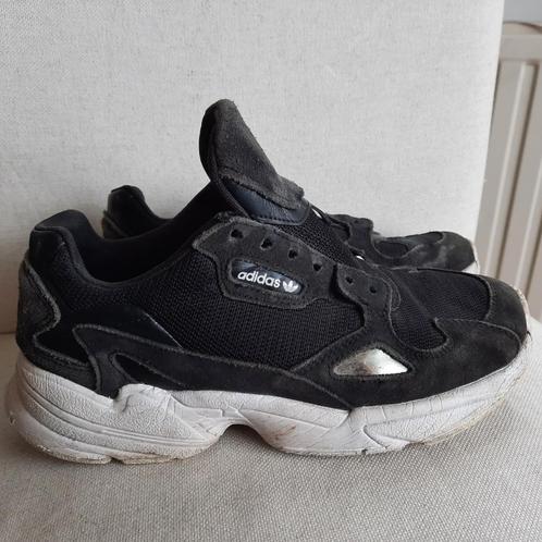ADIDAS Falcon Chunky sneakers zwart maat 40, Kleding | Dames, Schoenen, Zo goed als nieuw, Sneakers of Gympen, Zwart, Ophalen of Verzenden