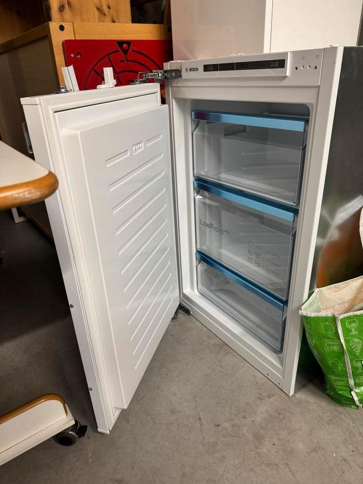 Vriezer - Iets hoger dan tafelmodel, Witgoed en Apparatuur, Koelkasten en IJskasten, Nieuw, Met aparte vriezer, 75 tot 100 liter