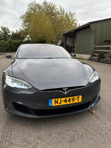 Tesla Model S 2017 Grijs beschikbaar voor biedingen