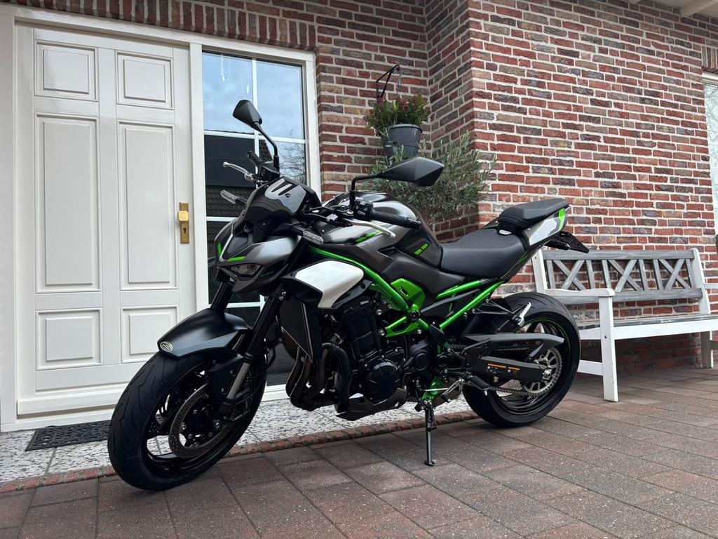 ≥ KAWASAKI Z900 ABS 35KW kawasaki 35kw (bj 2025) groen grijs