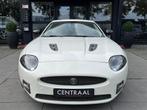 Jaguar XKR 4.2 V8 Coupé 416PK I NL-Auto I Alpine Sound I Me, Auto's, Jaguar, Achterwielaandrijving, Gebruikt, Navigatiesysteem