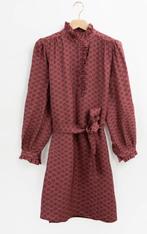 Sissy Boy Donkerroze jurk met ruffles en print S, Sissy-Boy, Ophalen of Verzenden, Zo goed als nieuw, Knielengte