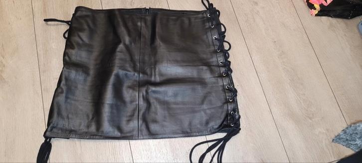 Lams leren mini rok, Kleding | Dames, Rokken, Zo goed als nieuw, Maat 46/48 (XL) of groter, Zwart, Boven de knie, Ophalen of Verzenden
