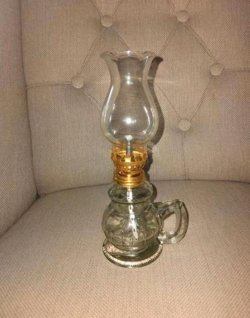 Klein Glazen Vintagestijl Olielampje., Huis en Inrichting, Woonaccessoires | Kandelaars en Kaarsen, Nieuw, Minder dan 25 cm, Overige materialen