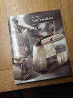 Boek over aanstekers. Van Tondeldoos tot turbo. 190 BLZ, Ophalen of Verzenden, Zo goed als nieuw
