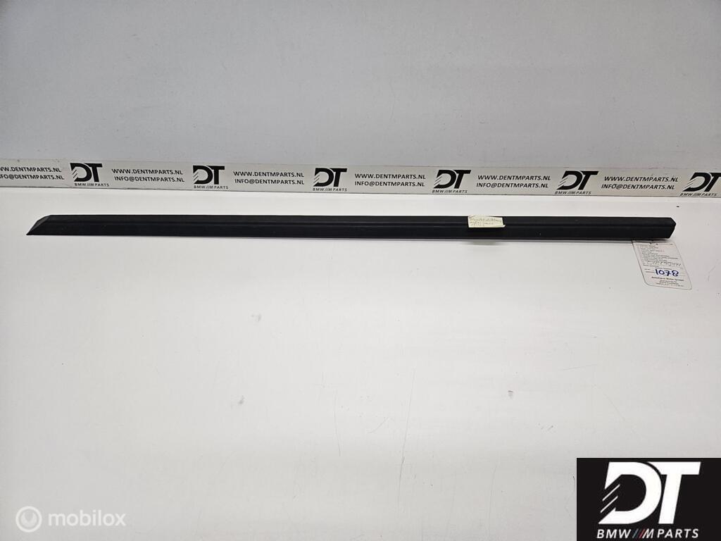 Moulding door front right SCHWARZ BMW E30 51131952894, Nieuw, Ophalen of Verzenden