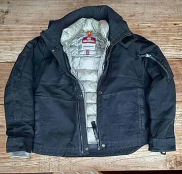 Parajumpers Pararescue beschikbaar voor biedingen