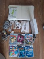 Nintendo Wii met 2 controllers, 8 Games en balance board, S, Met 2 controllers, Ophalen of Verzenden, Zo goed als nieuw