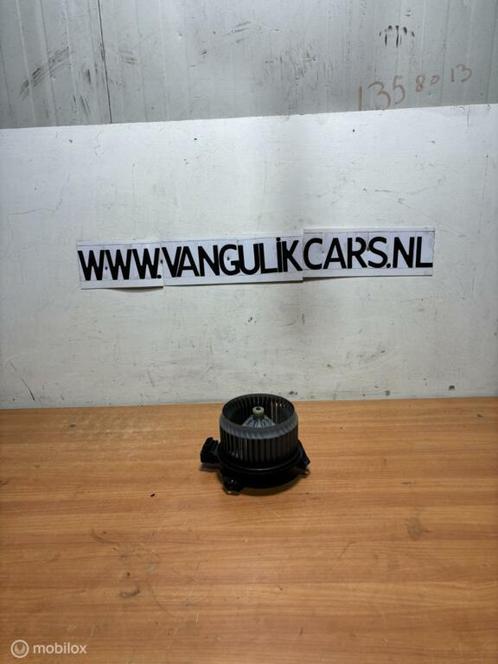 Kachelventilatormotor origineel suzuki swift Suzuki Swift, Auto-onderdelen, Airco en Verwarming, Suzuki, Gebruikt, Ophalen of Verzenden