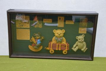 Vintage diorama / kijkkast van geschiedenis van Steiff beren beschikbaar voor biedingen