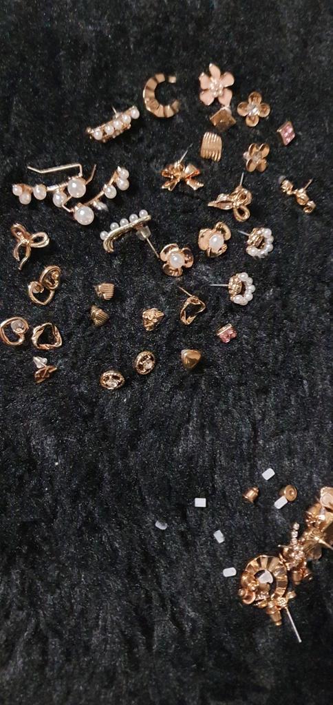 Goudkleurige Oorbellen Collectie, Sieraden, Tassen en Uiterlijk, Oorbellen, Zo goed als nieuw, Knopjes of Stekers, Goud, Goud