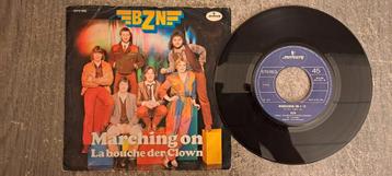 Bzn  - Marching on beschikbaar voor biedingen