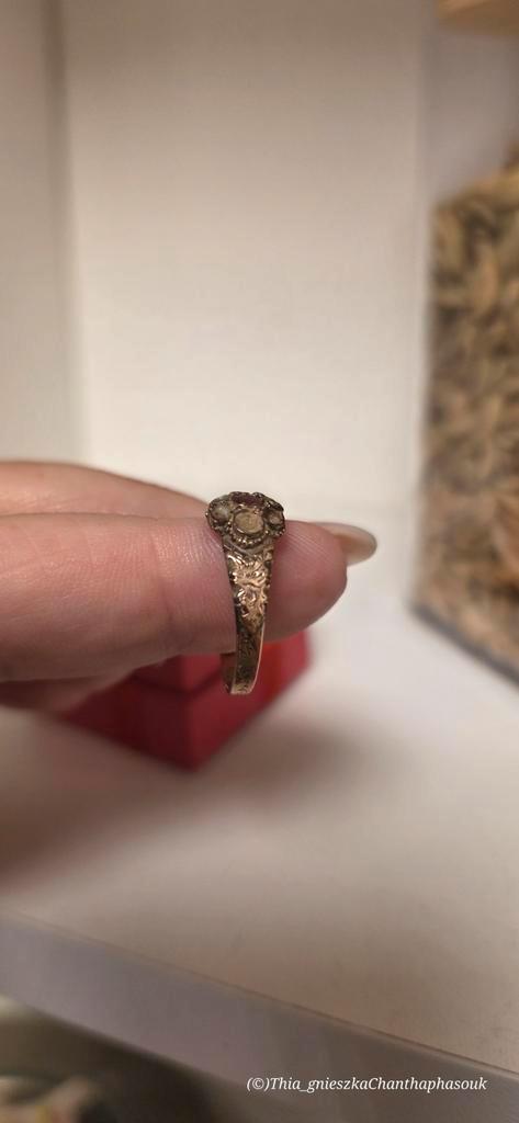 Antieke gouden ring met robijn en parels, Sieraden, Tassen en Uiterlijk, Ringen, Gebruikt, Dame, Goud, Goud, Met edelsteen, Met parel