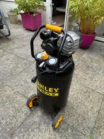 Stanley fatmax Compressor 10 bar, Doe-het-zelf en Verbouw, Compressors, Ophalen, Gebruikt, 6 tot 10 bar, Minder dan 200 liter/min