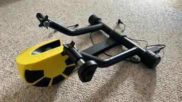 Bkool Smart Fietstrainer simulator rollentrainer indoor beschikbaar voor biedingen