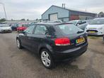 Audi A3 1.6 Attraction Clima Bj:2005, Voorwielaandrijving, Gebruikt, 4 cilinders, Zwart