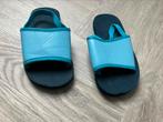Slippers maat 26, Kinderen en Baby's, Kinderkleding | Schoenen en Sokken, Ophalen, Overige typen, Zo goed als nieuw, Jongen