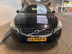 Volvo V60 1.6 T4 Kinetic AUTOMAATBAK PROBLEEM 1, Gebruikt, Zwart, 4 cilinders, Zwart