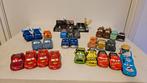 Disney pixar cars auto'tjes + 3 pit stops (prijs per stuk), Ophalen of Verzenden, Gebruikt