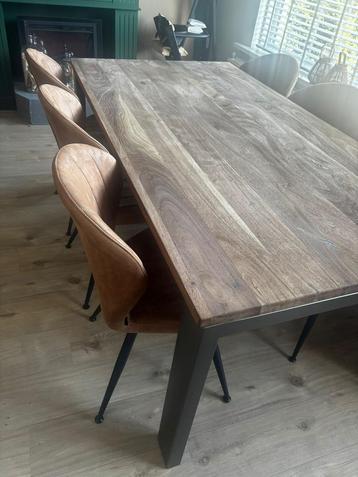 Happy @ home Easy eetkamertafel