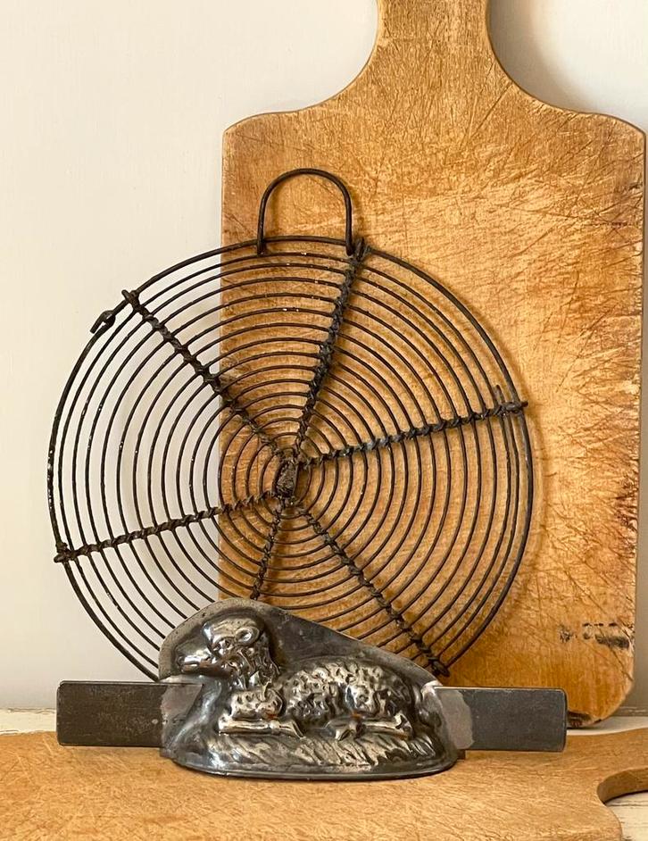 SALE….. brocante oude chocolademal / chocoladevorm Lammetje, Antiek en Kunst, Curiosa en Brocante, Verzenden