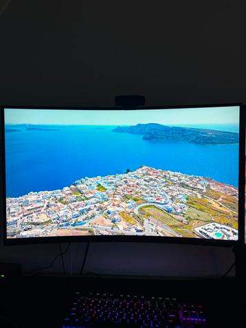 MSI 32 Inch 165HZ curved monitor beschikbaar voor biedingen