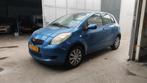 Toyota Yaris 1.0 VVTi Terra MOTOR SCHADE! ALLEEN EXPORT!, Voorwielaandrijving, 970 kg, Gebruikt, Bedrijf